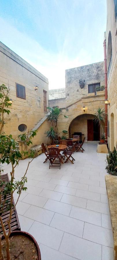 Ta Majsi Farmhouse With Indoor Heated Pool San Lawrenz Dış mekan fotoğraf