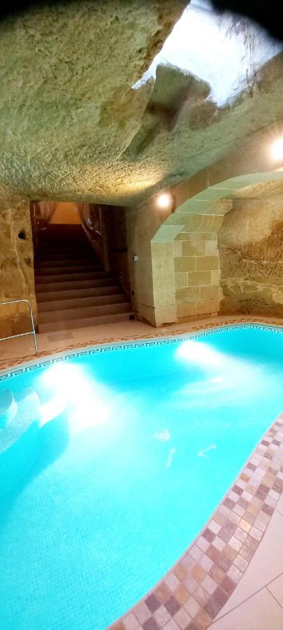 Ta Majsi Farmhouse With Indoor Heated Pool San Lawrenz Dış mekan fotoğraf