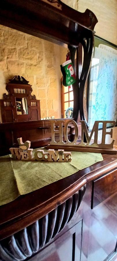 Ta Majsi Farmhouse With Indoor Heated Pool San Lawrenz Dış mekan fotoğraf